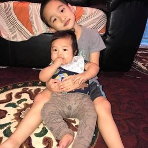 Meet your Posher, Khai